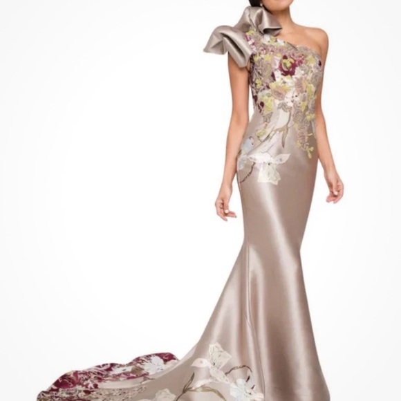 Terani Couture Dresses & Skirts - Stunning Terani Couture gown. Brand new no tags. Never altered. Never worn.